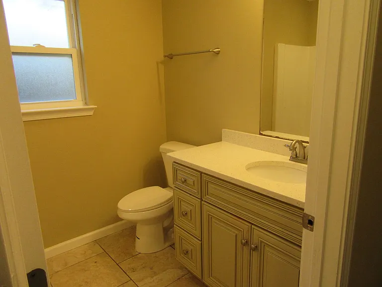 1517 Delaware Ave — Photo 30