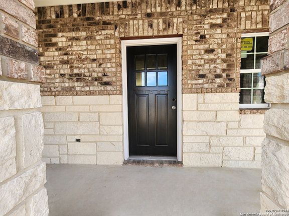 4th image of 14634 Flatiron Cliff