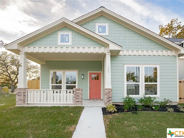 605 S Wheeler St, Victoria, TX 77901