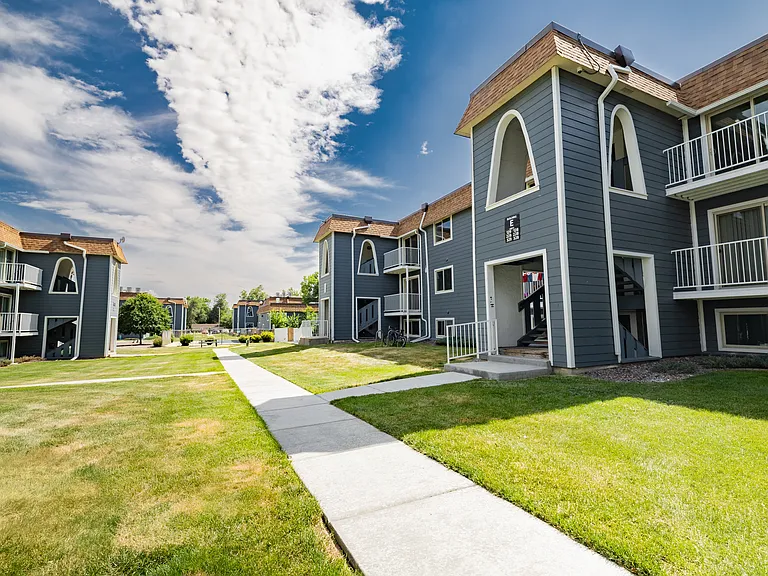 Parkview Apartments — Photo 22