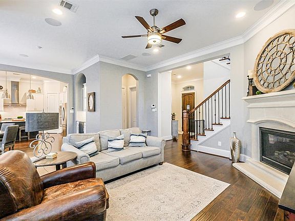 5th image of 8305 Sorrel Leaf Lane