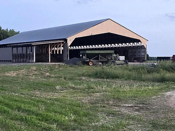 3rd image of 8019 Patten Rd