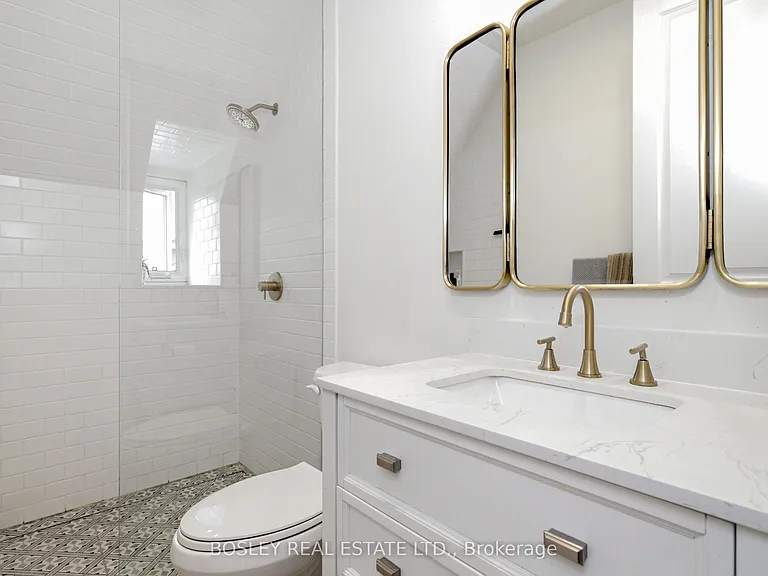 178 High Park Ave #UPPER — Photo 34
