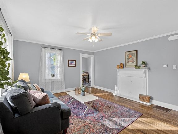 4th image of 713 Prospect Street