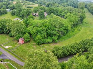 4945 Fox Bridge Rd, Pacific, MO 63069