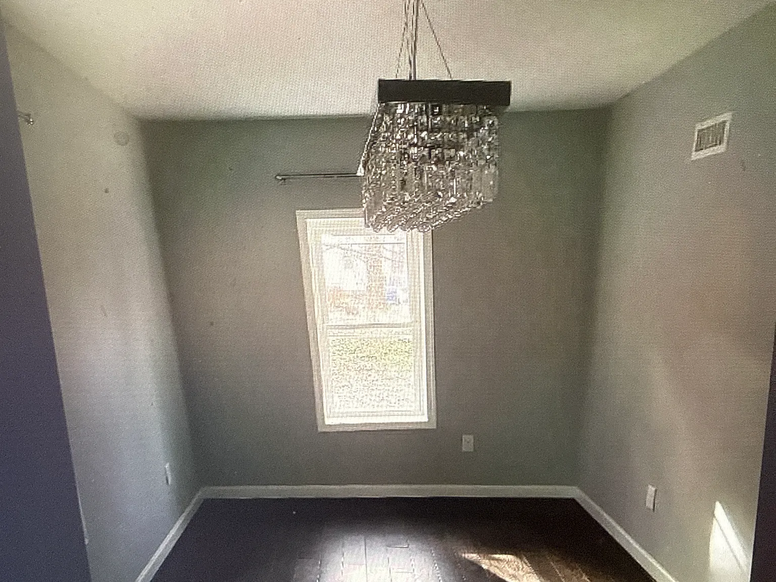 3 bed, 1080 sqft, $2,600 — Photo 2