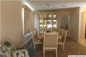 3rd image of 1 Freeport Ct