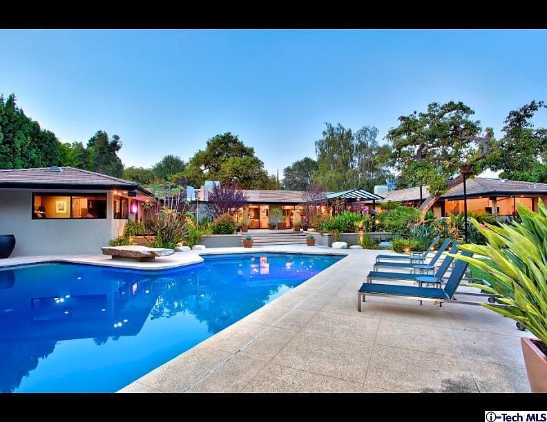 1st image of 1380 El Mirador Dr