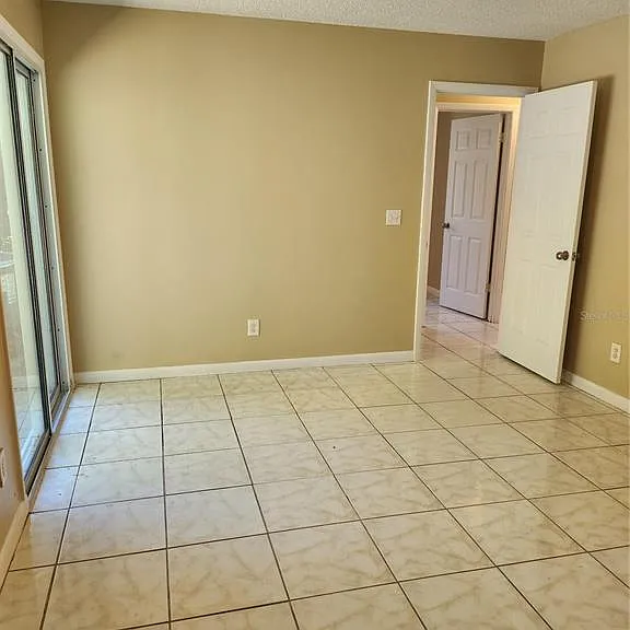 2429 Centennial Blvd — Photo 7