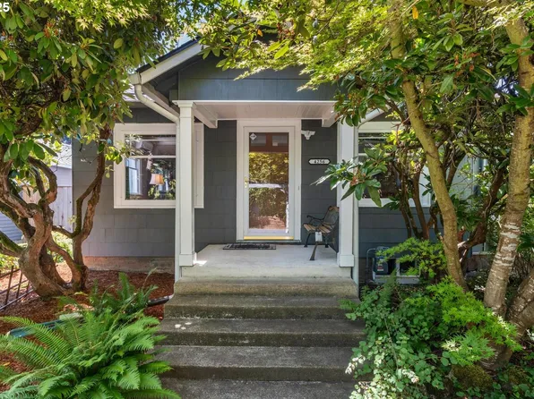 4256 NE Simpson St, Portland, OR 97218