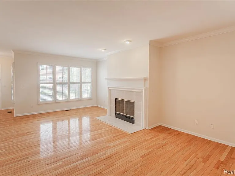 159 Allenhurst Ave — Photo 7
