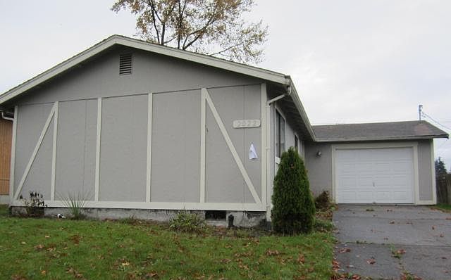 1st image of 2022 E Wright Ave