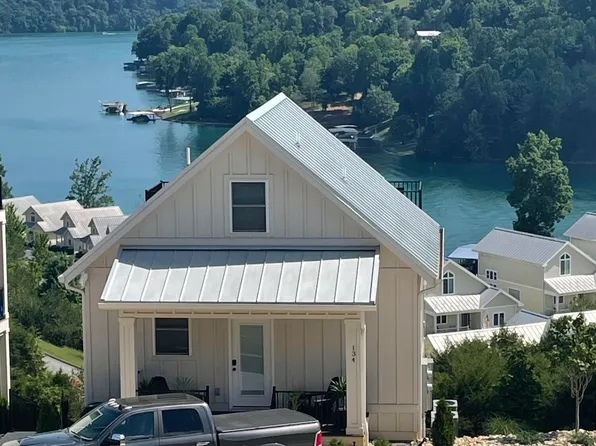 134 E Harbor View Ln #B, La Follette, TN 37766