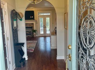 114 Old Lake Cv, Batesville, MS 38606