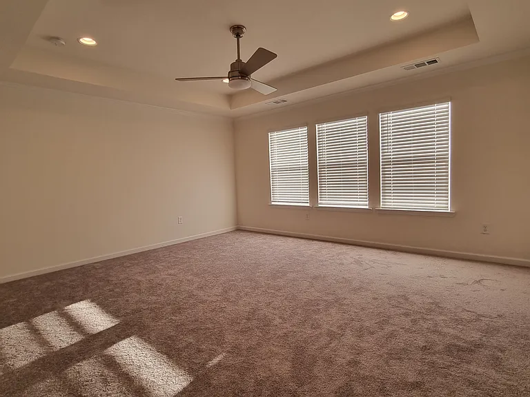 4630 Falls River Dr — Photo 26
