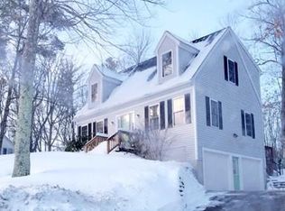 17 Kimball Rd, Amesbury, MA 01913