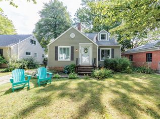 533 Kenilworth Rd, Bay Village, OH 44140