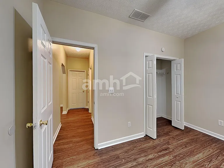 136 Spring Meadows Ave — Photo 18