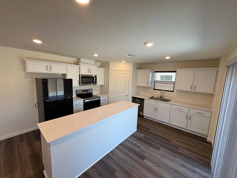 1900 Oaks Fall Ct — Photo 28