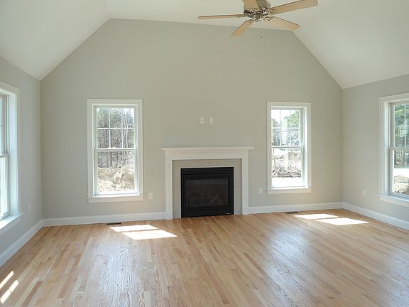 3rd image of 278 S Sea Ave
