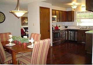 3rd image of 3825 Columbia Dr