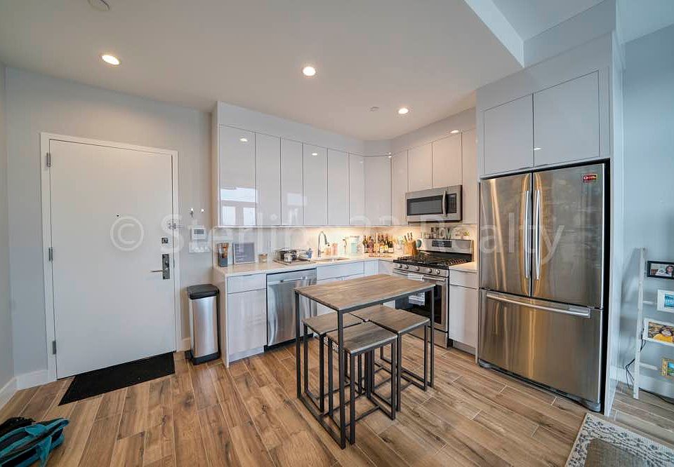 1st image of 31-12 24th Ave #6E