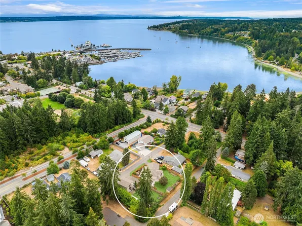 26107 James Lane NE, Kingston, WA 98346