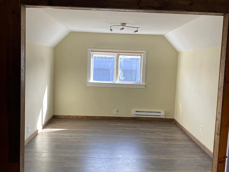 725 Holmes St #3 — Photo 6
