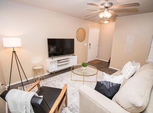 102 NW Woodmoor Ct APT 13, Bentonville, AR 72712