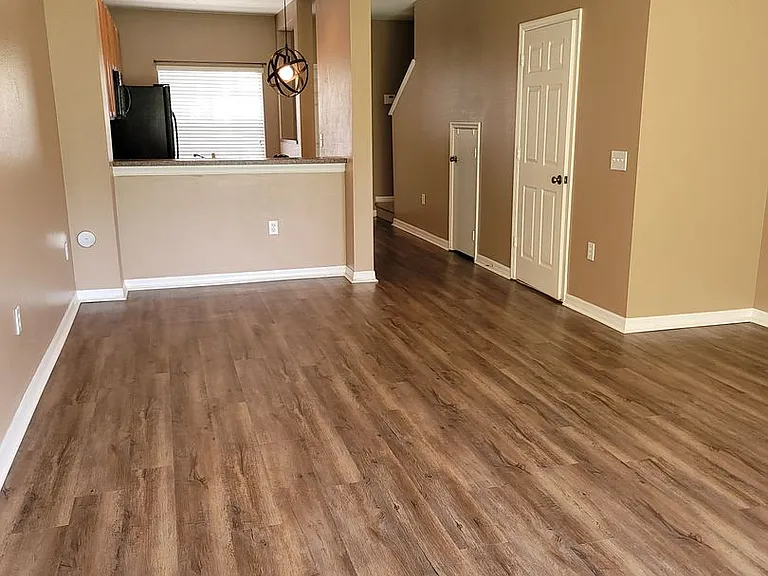 8533 Gablebend Way — Photo 5