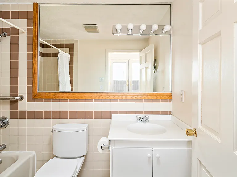 37-39 Winnisimmet St #8C — Photo 16