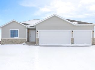 885 2nd Ave, Horace, ND 58047