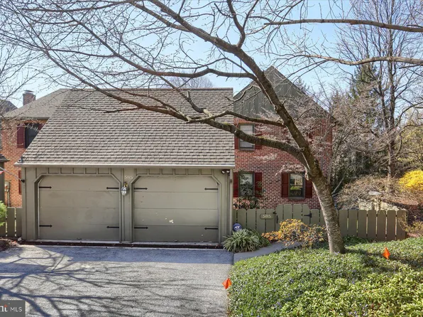 585 Lovell Ct, Hummelstown, PA 17036