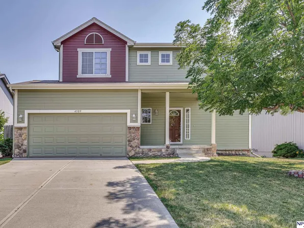 4509 Clearwater Dr, Bellevue, NE 68133