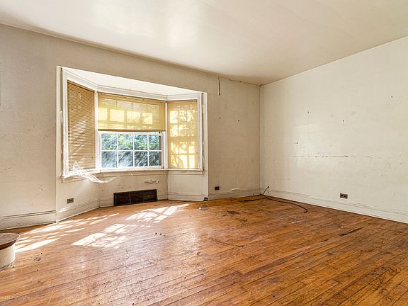 4th image of 14304 S Union Ave