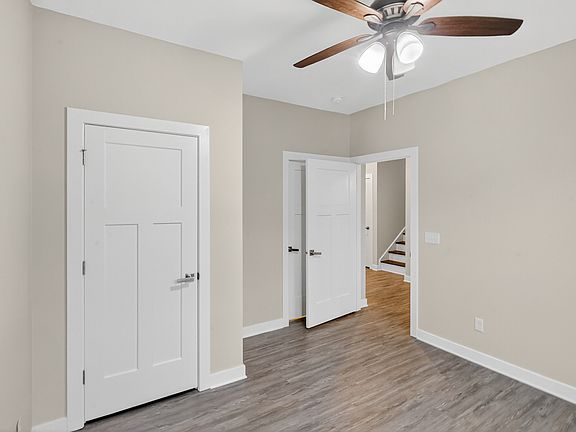 2nd image of 1012 Oglethorpe Dr