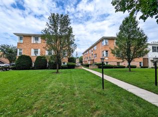 1537 William St APT 2E, River Forest, IL