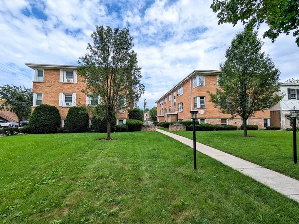 1537 William St APT 2E, River Forest, IL 60305