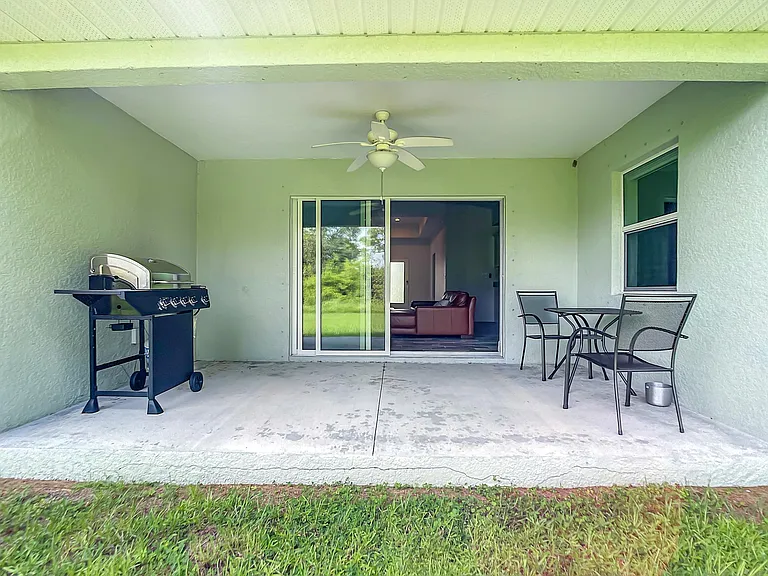 14120 Banos Ave — Photo 29