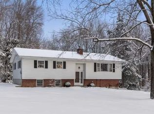 108 Lyndon Rd, Fishkill, NY 12524