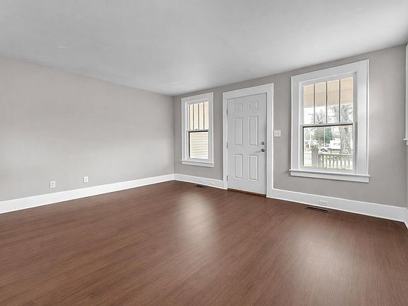 5th image of 5422 Clemons Rd