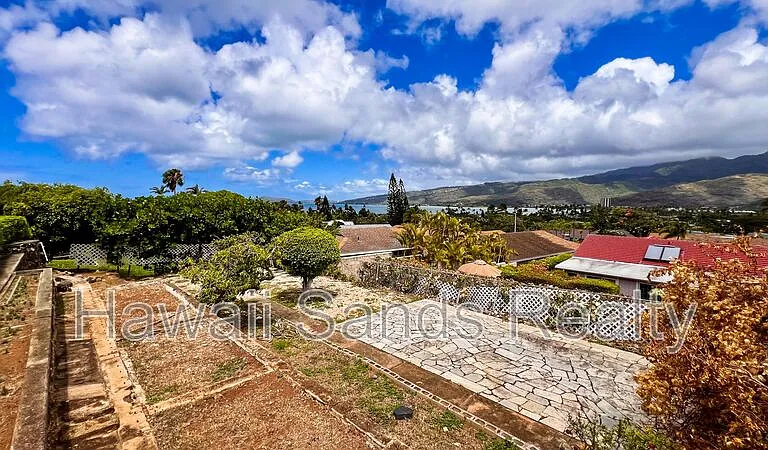 366 Poipu Dr — Photo 16