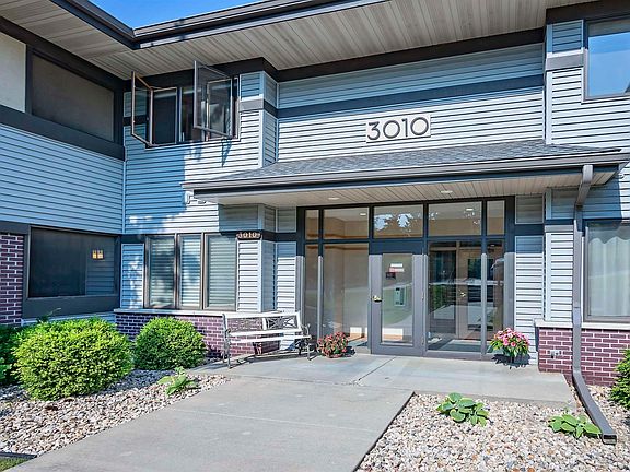 2nd image of 3010 Yarmouth Greenway Dr APT 105