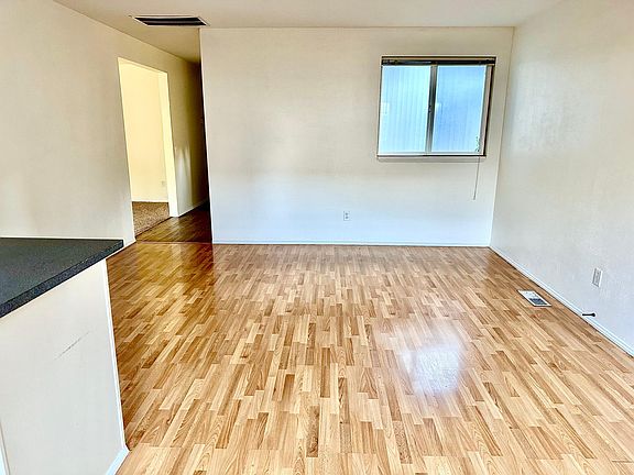 5th image of 1634 177th Ave NE