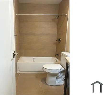 628 W 59th Pl — Photo 9