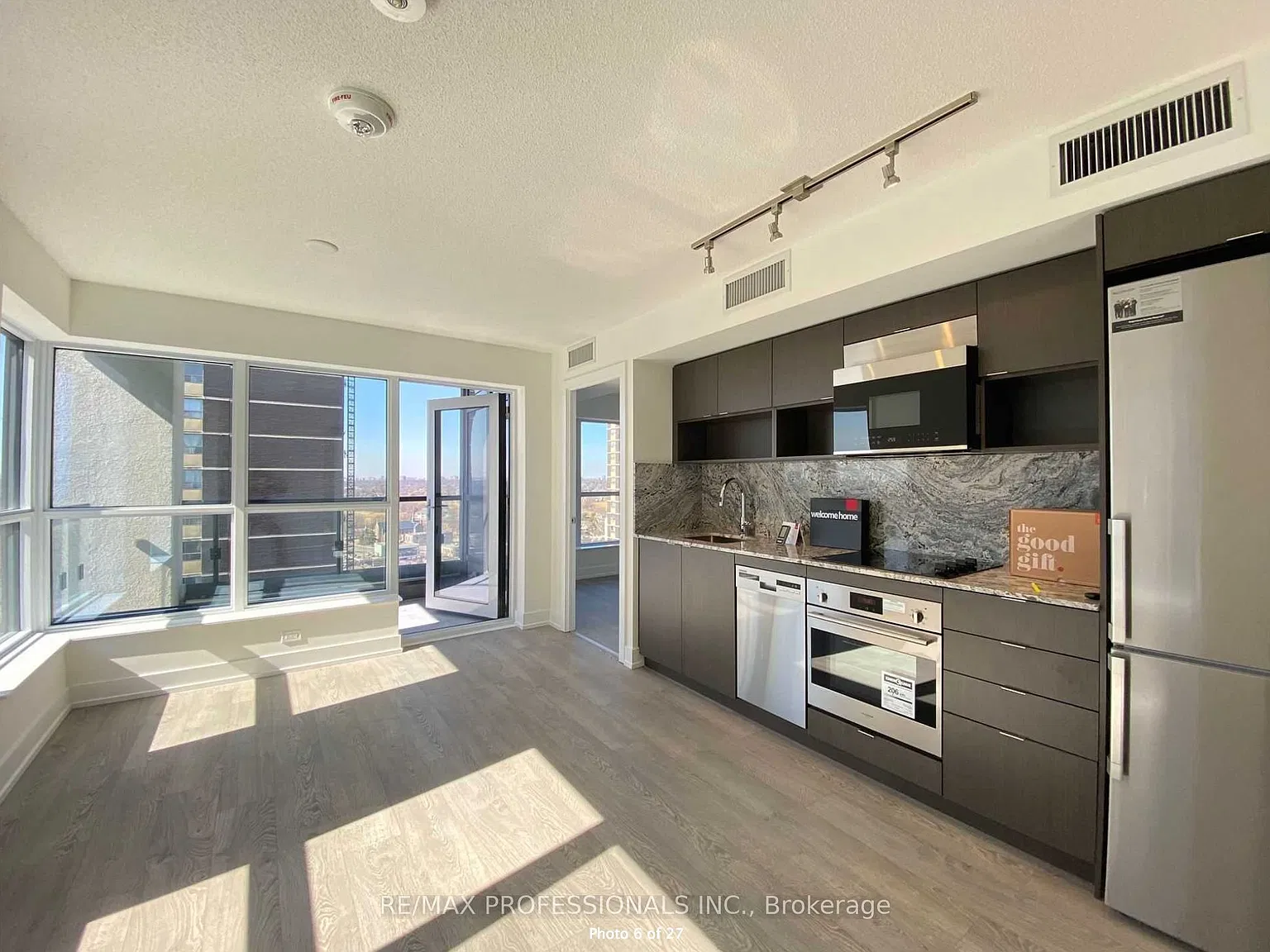 2 bed, $2,700 — Photo 3