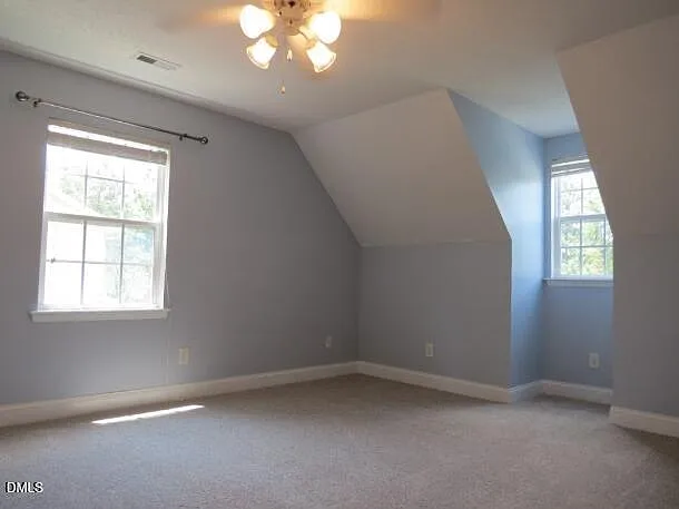 10 Knightsbridge Ct — Photo 17
