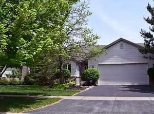 637 Crystal Lake Dr, Holland, OH 43528