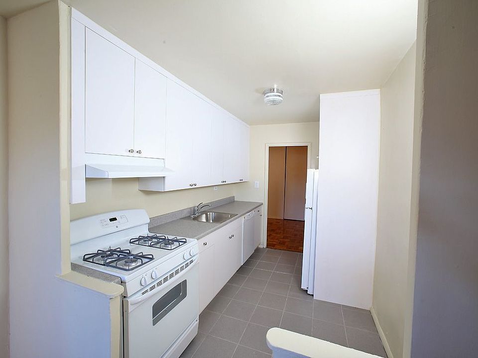 2nd image of 2750 Homecrest Ave APT 725