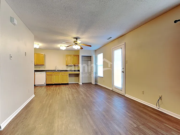 2162 Providence Dr — Photo 6